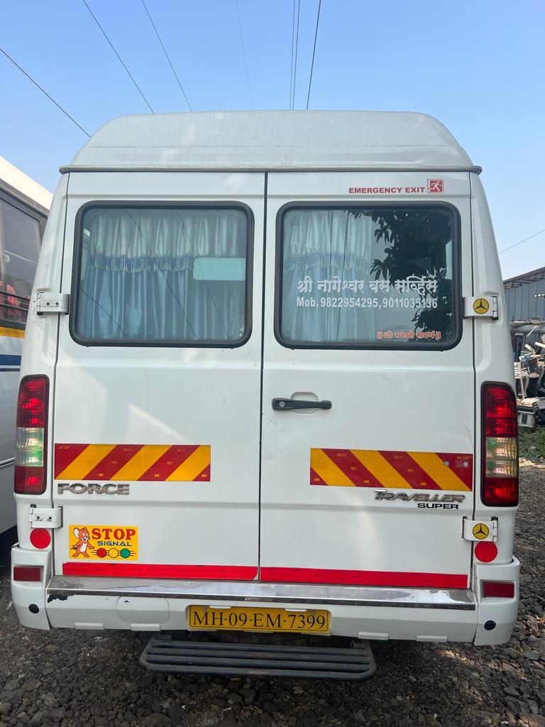 17/20 Seater Bus