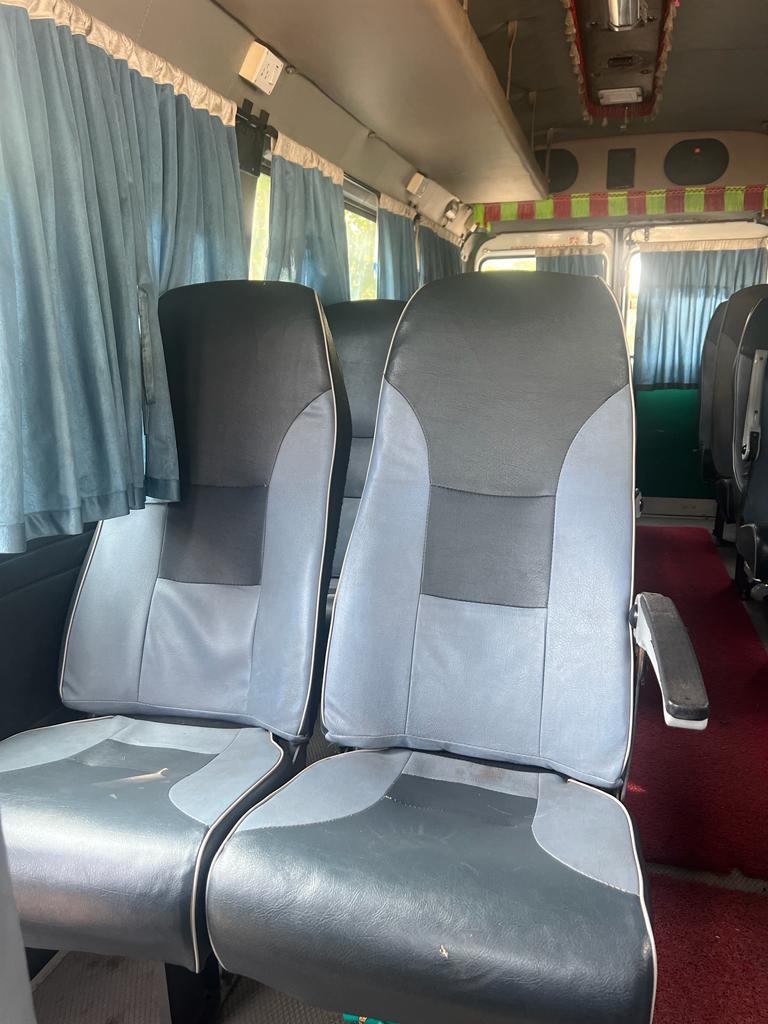 17/20 Seater Bus